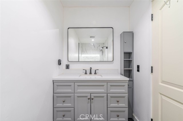 Detail Gallery Image 18 of 32 For 15931 Foothill, –,  CA 91342 - 3 Beds | 2 Baths