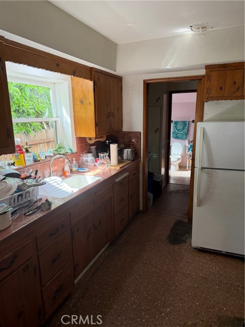 Detail Gallery Image 7 of 15 For 7232 Zelzah, Reseda,  CA 91335 - 3 Beds | 2 Baths