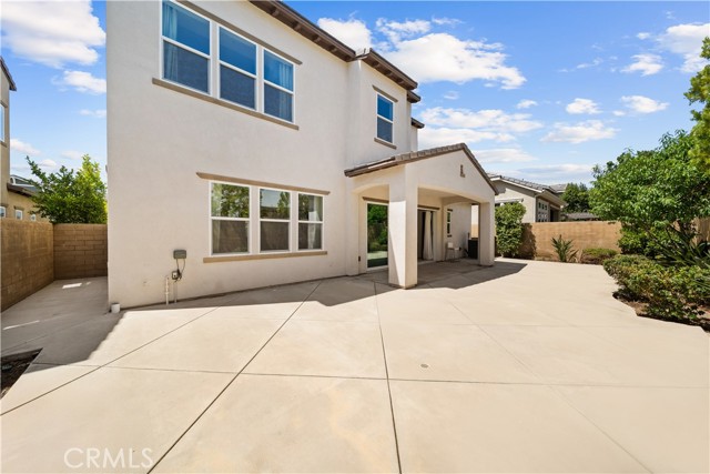 106 Trowel, Irvine CA: https://media.crmls.org/medias/55aa29e1-04e0-4346-912e-85fca7cb142a.jpg