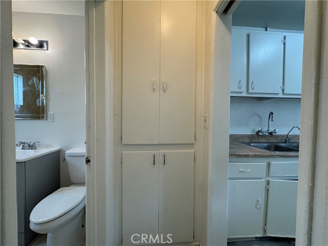 Detail Gallery Image 3 of 5 For 591 E 6th St, Pomona,  CA 91766 - 1 Beds | 1 Baths