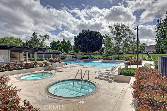 226 Greenmoor, Irvine CA: https://media.crmls.org/medias/55ac46f3-9a4a-49f1-857a-d0228afd5329.jpg