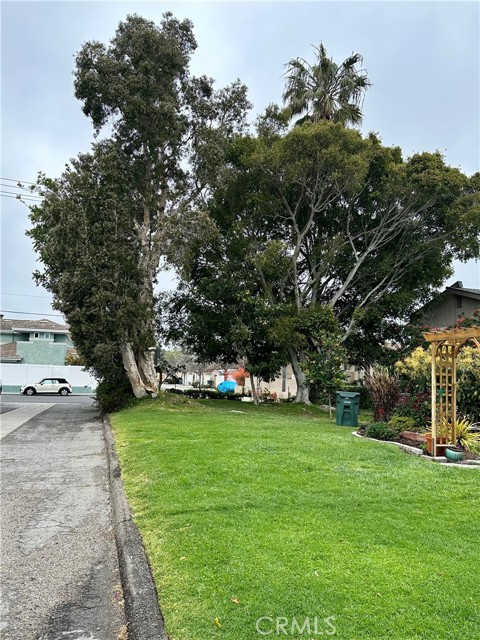 1842 Lake Street, Huntington Beach CA: https://media.crmls.org/medias/55ac7683-0277-4146-b856-f7100450fc8a.jpg