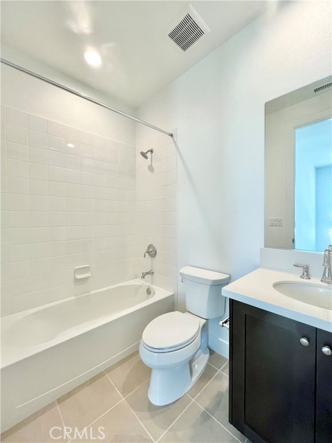 Detail Gallery Image 21 of 29 For 27526 Elderberry Dr, Valencia,  CA 91381 - 5 Beds | 5/1 Baths