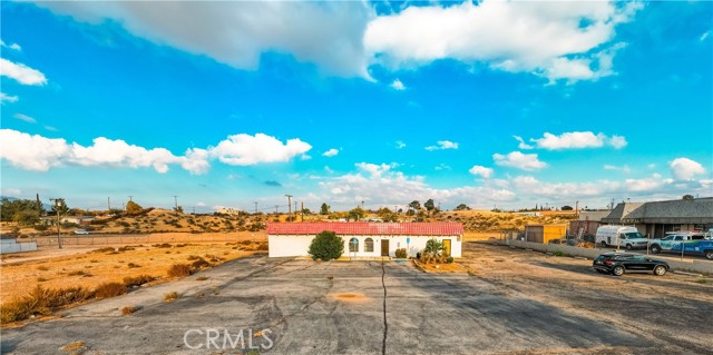 15623 Village Drive, Victorville, California 92394, ,Commercial Lease,For Rent,15623 Village Drive,CRWS23212400