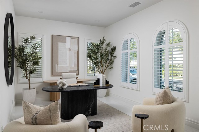 Detail Gallery Image 20 of 52 For 104 Interstellar, Irvine,  CA 92618 - 5 Beds | 5/1 Baths