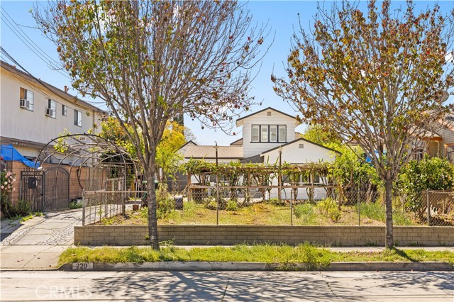 Detail Gallery Image 2 of 30 For 220 E Hellman, Monterey Park,  CA 91755 - 3 Beds | 2 Baths