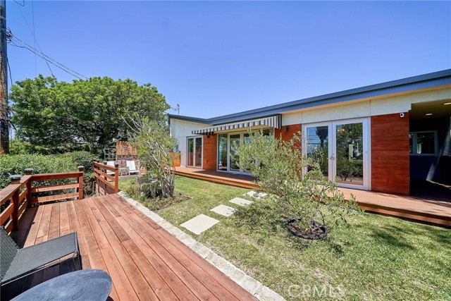 3321 Moore Street, Los Angeles CA: https://media.crmls.org/medias/55ae4617-73b2-4d56-9ef1-032ad0df0d44.jpg