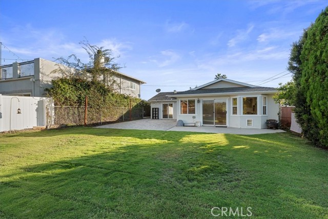 Detail Gallery Image 5 of 27 For 1317 W Fern Dr, Fullerton,  CA 92833 - 3 Beds | 2 Baths