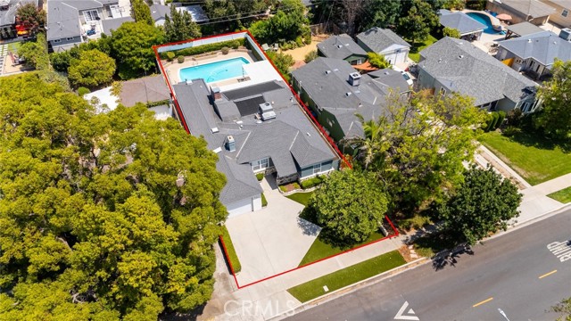 Detail Gallery Image 43 of 44 For 900 N California St, Burbank,  CA 91505 - 3 Beds | 2 Baths