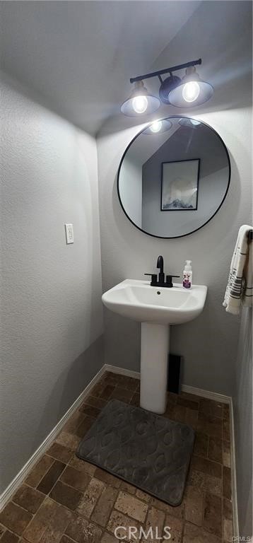 Detail Gallery Image 9 of 22 For 8692 9th #19,  Rancho Cucamonga,  CA 91730 - 3 Beds | 2/1 Baths