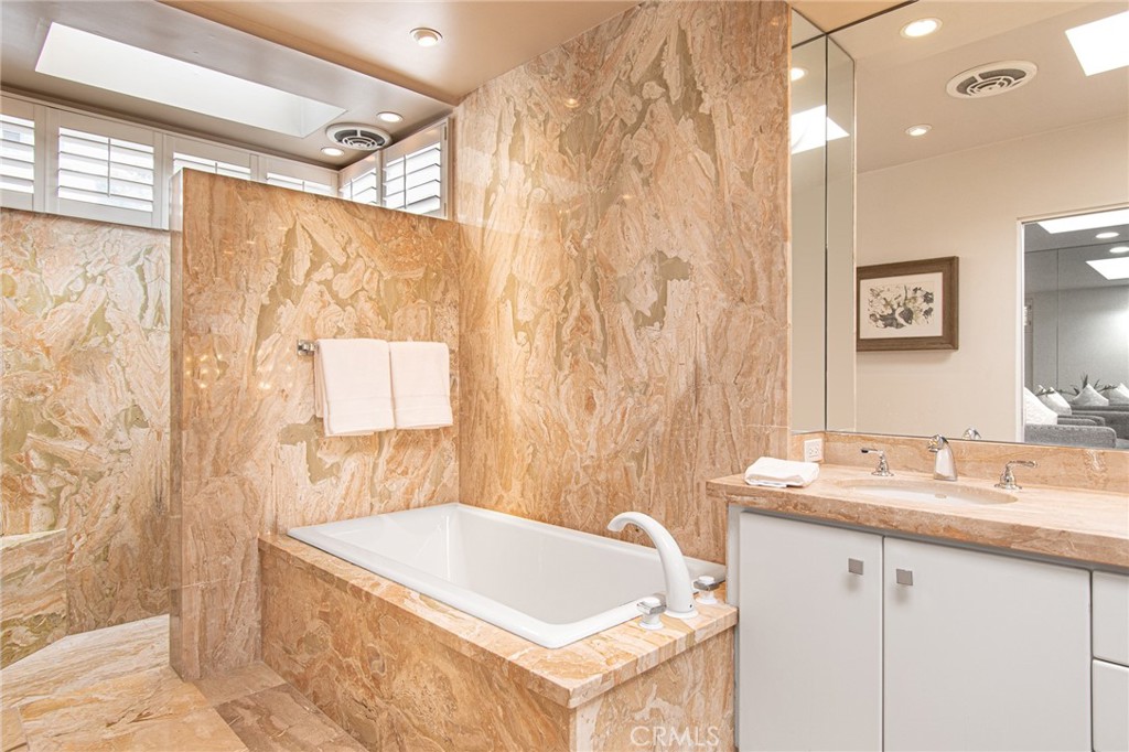 55b09419 7e1f 4410 Ab4a Cef686aee596