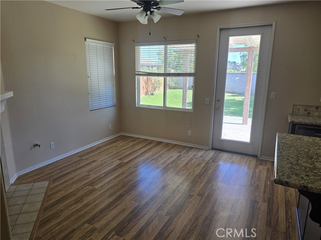 Detail Gallery Image 9 of 23 For 41342 Pine Tree Cir, Temecula,  CA 92591 - 3 Beds | 2 Baths