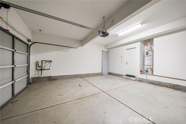 20047 Holly Drive, Outside Area (Inside Ca) CA: https://media.crmls.org/medias/55b1176a-2b68-4ec5-aa8d-031ad66eb448.jpg