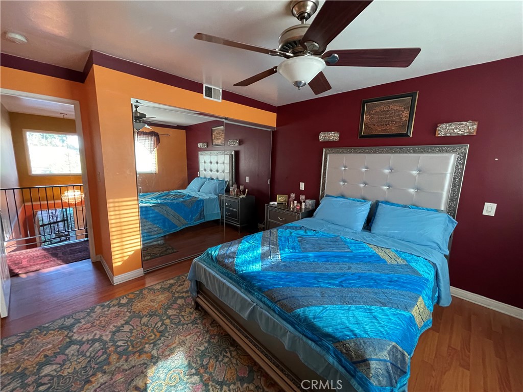 https://media.crmls.org/medias/55b168d8-0ac2-49a1-b315-af0211f1309a.jpg?preset=X-Large