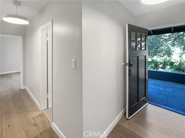 2252 Verde Oak Drive, Los Angeles CA: https://media.crmls.org/medias/55b1c964-a658-4c7f-8379-837fdcff80a3.jpg