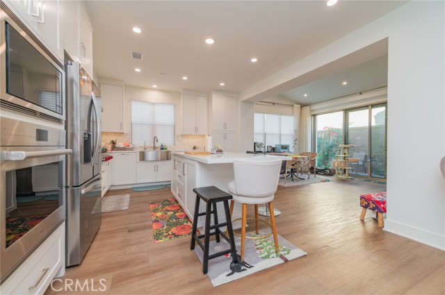 Detail Gallery Image 11 of 34 For 116 Imagination Trl, Irvine,  CA 92620 - 4 Beds | 3/1 Baths