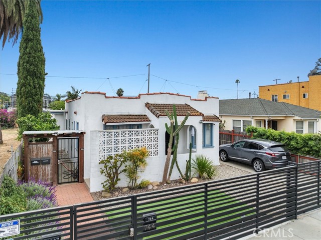 744 Flower Avenue photo 28