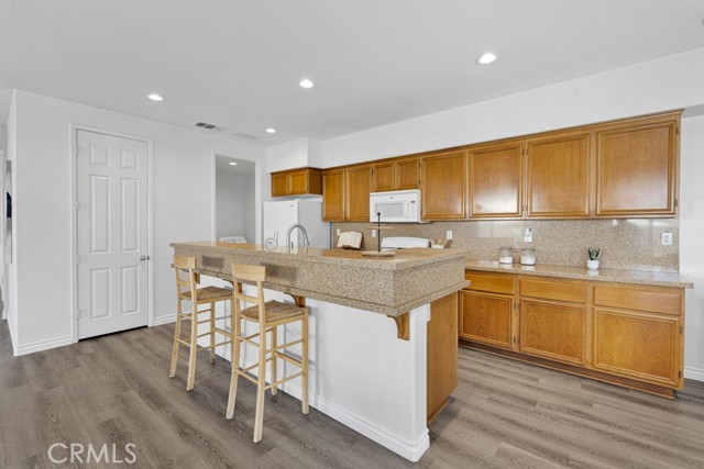 Detail Gallery Image 18 of 53 For 12636 Agave Bay, Victorville,  CA 92392 - 5 Beds | 3 Baths