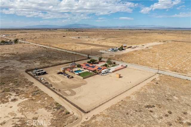 8212 E Avenue H, Lancaster CA: https://media.crmls.org/medias/55b240f6-cf72-4114-9e55-d4dda6210edb.jpg