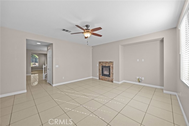 Detail Gallery Image 11 of 48 For 31010 Sedona St, Lake Elsinore,  CA 92530 - 4 Beds | 3 Baths