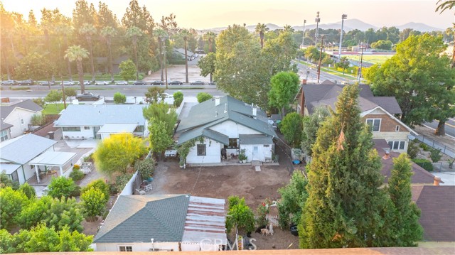 7914 Magnolia Avenue, Riverside CA: https://media.crmls.org/medias/55b26c0d-324f-44a4-97a9-21fd85d2b641.jpg