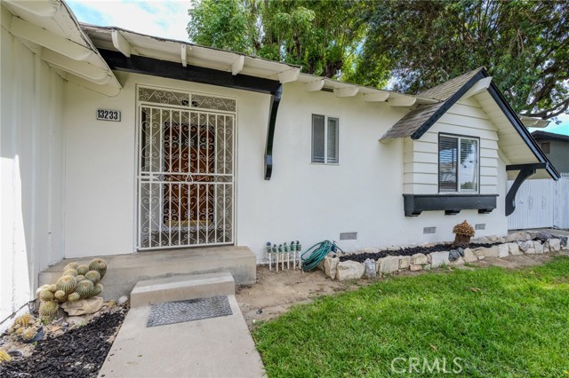 Detail Gallery Image 7 of 63 For 13233 Eastend Ave, Chino,  CA 91710 - 7 Beds | 3 Baths