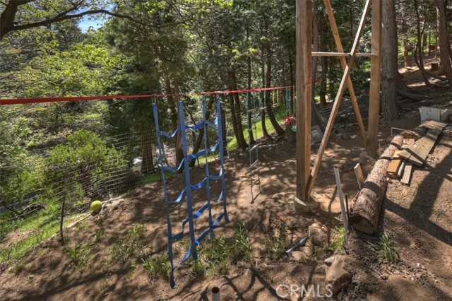 Detail Gallery Image 32 of 33 For 905 Jungfrau, Crestline,  CA 92325 - 2 Beds | 1/1 Baths