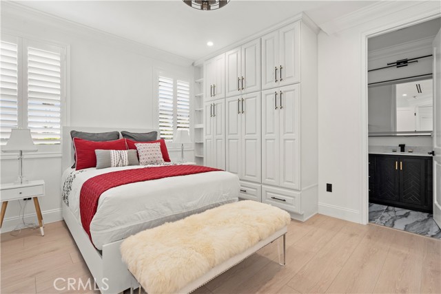 21861 Vacation Ln Lane, Huntington Beach CA: https://media.crmls.org/medias/55b39915-26b4-4cde-ace8-e9edb0e40dc0.jpg