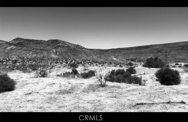 0 Pioneertown Road, Pioneertown CA: https://media.crmls.org/medias/55b409cb-2565-4547-a429-25f965c5f659.jpg