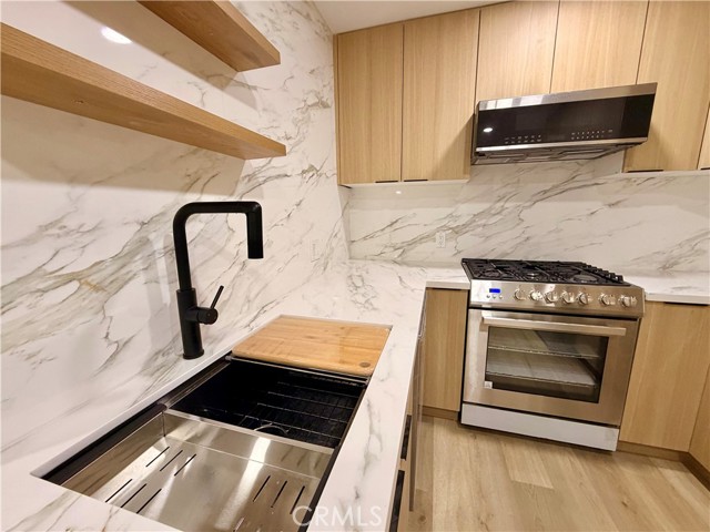 2 Bed Home for Sale in Los Angeles, California