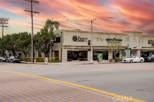  Commercial for Sale in Encino, California