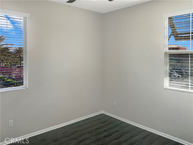 Detail Gallery Image 12 of 21 For 12432 Constellation St, Corona,  CA 91752 - 3 Beds | 2/1 Baths