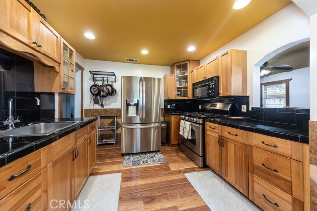 Detail Gallery Image 10 of 31 For 874 Chestnut Ave, Beaumont,  CA 92223 - 2 Beds | 1 Baths