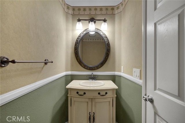 Detail Gallery Image 16 of 41 For 31344 Nichols Ln, Castaic,  CA 91384 - 4 Beds | 2/1 Baths
