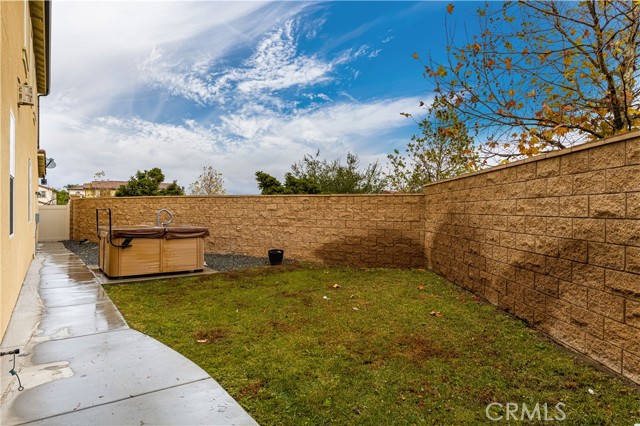 Detail Gallery Image 17 of 21 For 2915 Villa Catalonia Cir, Corona,  CA 92881 - 4 Beds | 3 Baths