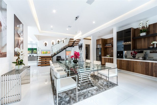 Detail Gallery Image 13 of 34 For 12732 Hortense St., Studio City,  CA 91604 - 5 Beds | 6 Baths