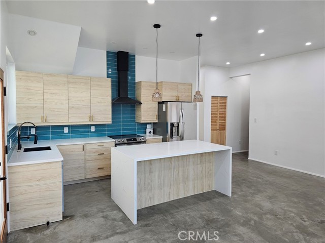 Detail Gallery Image 6 of 20 For 720 San Pascual Ave, Los Angeles,  CA 90042 - 3 Beds | 2 Baths