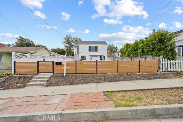 961 W 21st, San Pedro CA: https://media.crmls.org/medias/55b76fe9-c49d-47ba-92b5-ef16b19a3e01.jpg