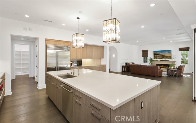 Detail Gallery Image 8 of 61 For 115 Candleglow, Irvine,  CA 92602 - 5 Beds | 5/1 Baths