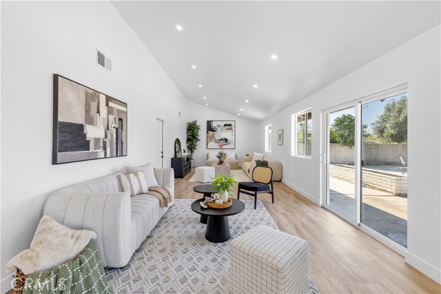 Detail Gallery Image 11 of 50 For 5079 Rigel Way Mira Loma, Jurupa Valley,  CA 91752 - 4 Beds | 3 Baths