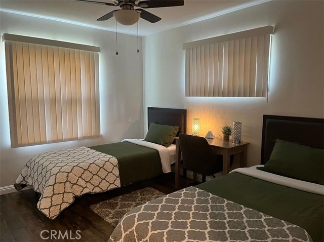 18221 Gresham Street, Northridge CA: https://media.crmls.org/medias/55b885d8-1787-4879-9547-4c105e7b6322.jpg