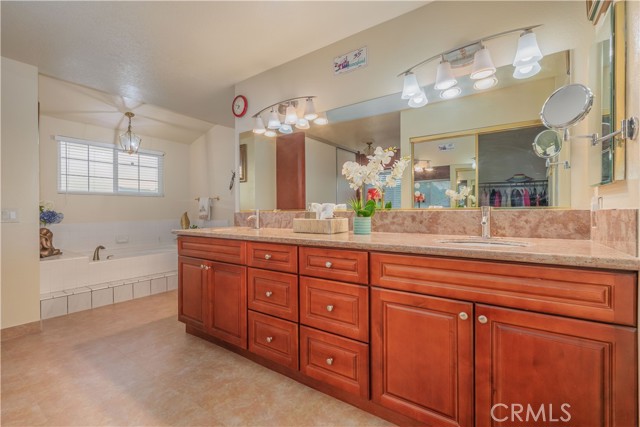 1158 Regal Canyon Drive, Walnut CA: https://media.crmls.org/medias/55b97589-8feb-4c00-ba83-471cf6addbf6.jpg