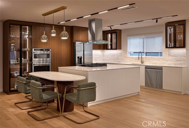 26144 Kenrose Circle, Calabasas CA: https://media.crmls.org/medias/55b986f9-4e51-49b7-b38d-b96597f423bd.jpg