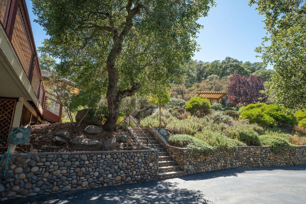 https://media.crmls.org/medias/55b9a014-e9d5-422e-9d72-60c308efcfb8.jpg?preset=X-Large