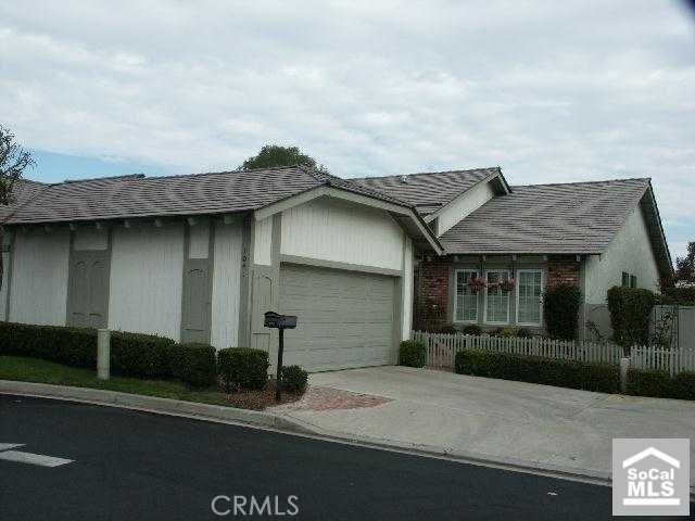 Detail Gallery Image 1 of 16 For 1041 Regis Way, Tustin,  CA 92780 - 3 Beds | 2 Baths