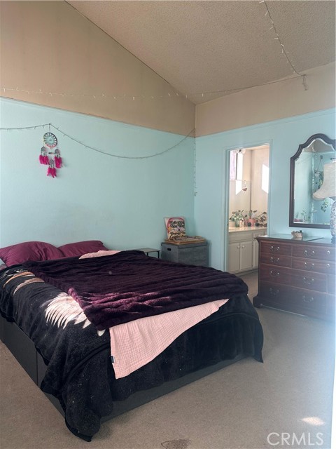 Detail Gallery Image 8 of 11 For 15051 Sherman, Van Nuys,  CA 91405 - 2 Beds | 2 Baths