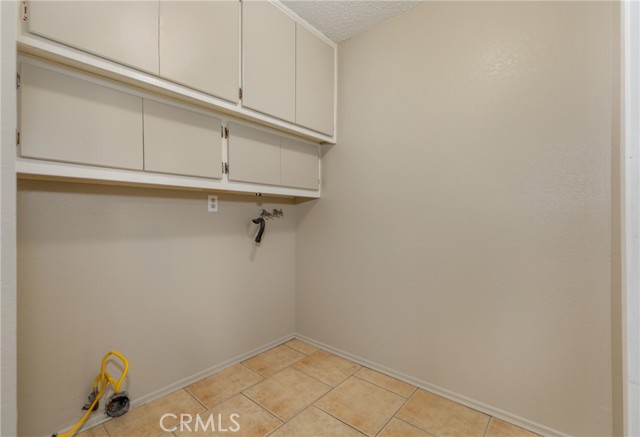 1169 E Cornell Avenue, Redlands CA: https://media.crmls.org/medias/55bb9350-2e5a-431b-8bd4-4f808d39b226.jpg