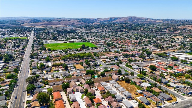 606 W Grand Avenue, Pomona CA: https://media.crmls.org/medias/55bc1664-c310-43d3-a170-db9d09cf0ddf.jpg