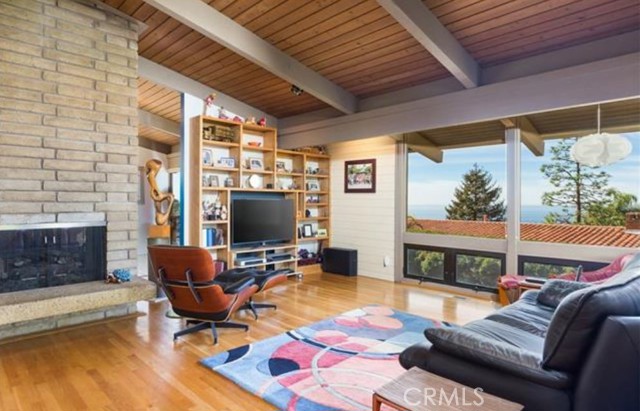 1315 Via Zumaya, Palos Verdes Estates CA: https://media.crmls.org/medias/55bc24c4-1ccc-4425-9f14-24b615a5067f.jpg