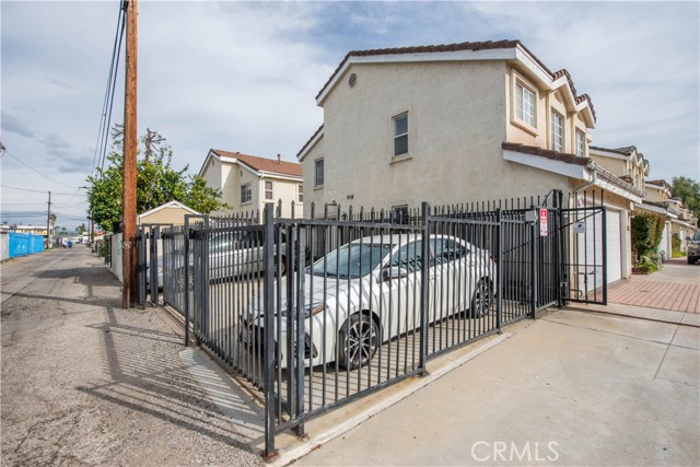 Detail Gallery Image 28 of 35 For 21023 1/2 Gault St #7,  Canoga Park,  CA 91303 - 3 Beds | 2/1 Baths